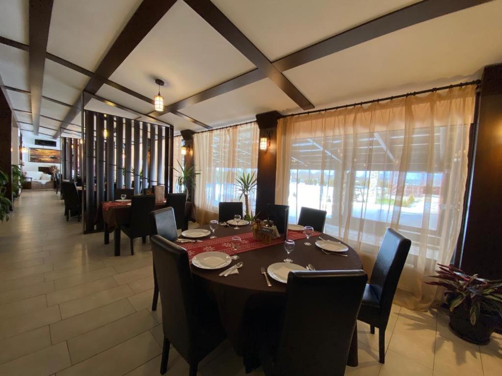 Hanul Lui Bogdan Economy Inn Faget  ภายนอก รูปภาพ